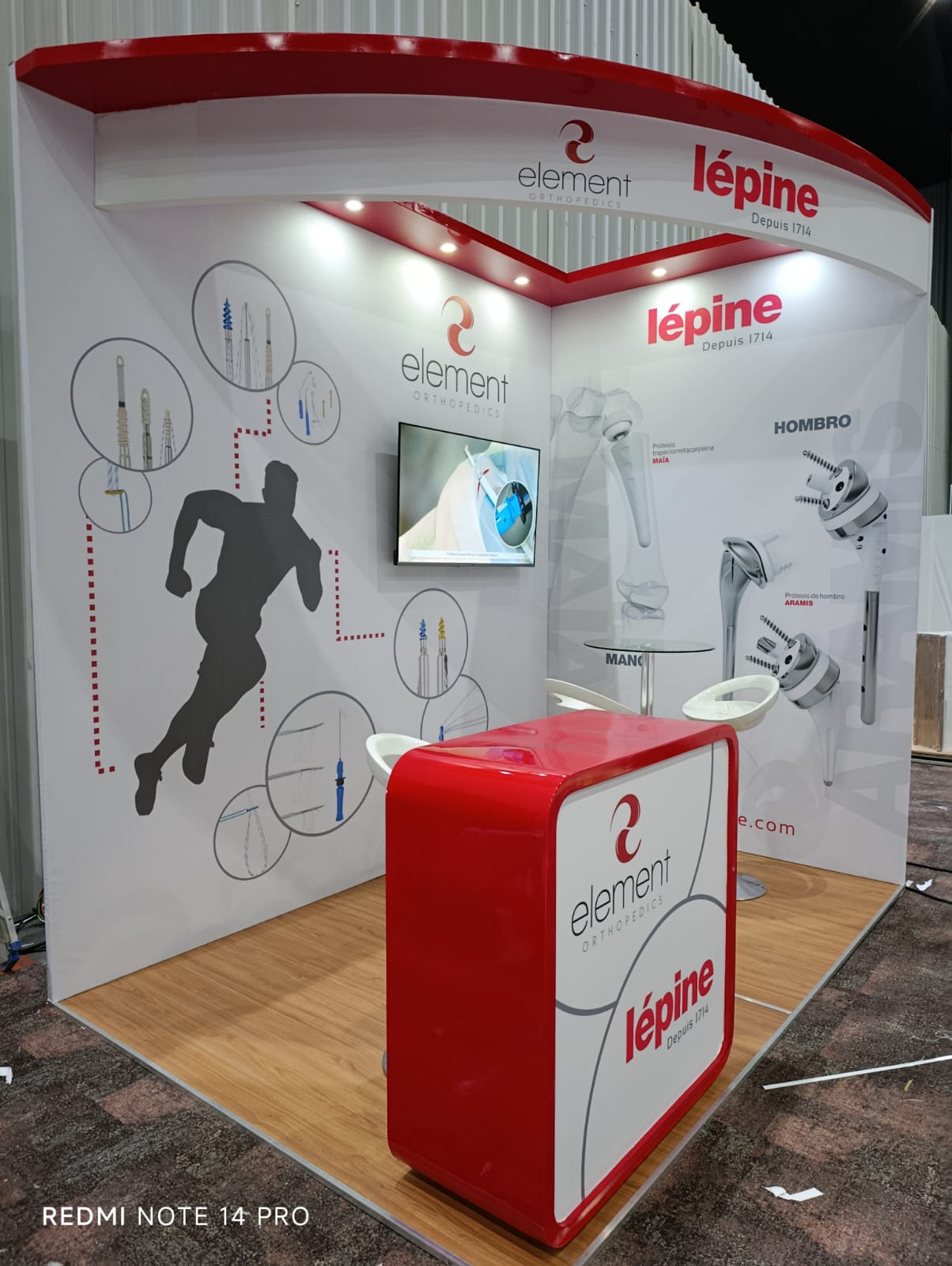 Fabricación de stand personalizado para feria empresarial en Cartagena